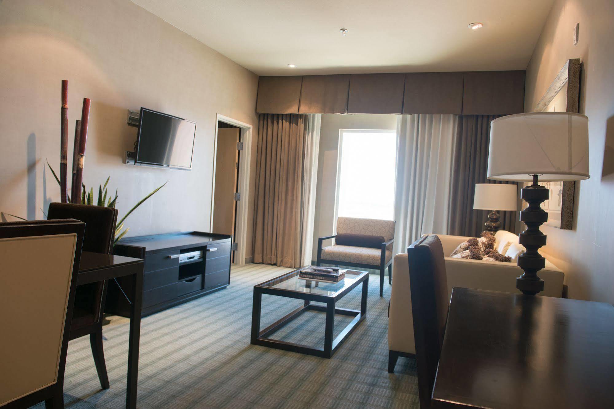 Holiday Inn Express & Suites Las Vegas Sw Springvalley By Ihg Εξωτερικό φωτογραφία